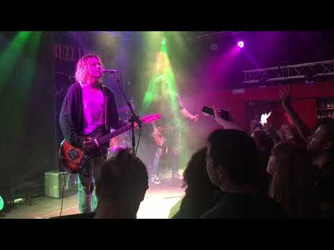 Video The Buzz Lovers - BEST Nirvana tribute band on the... - youtube