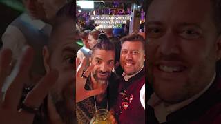 Michi da banda VoxxClub manda um oi pro fãs brasileirod #voxxclub