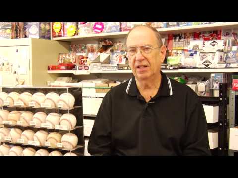 Card & Autograph Collecting : How to Value Baseball Trading Cards