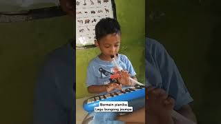 Bermain Pianika Lagu Bungong Jeumpa Bersama Gathan
