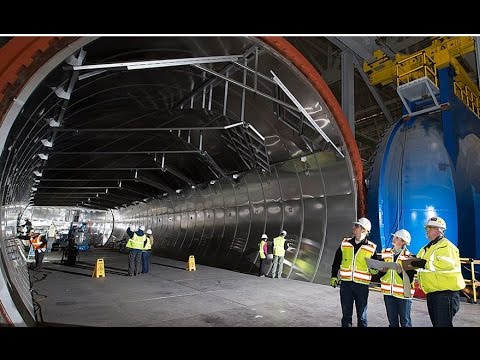 Incredible! Boeing's New 777X Composite Wing Center