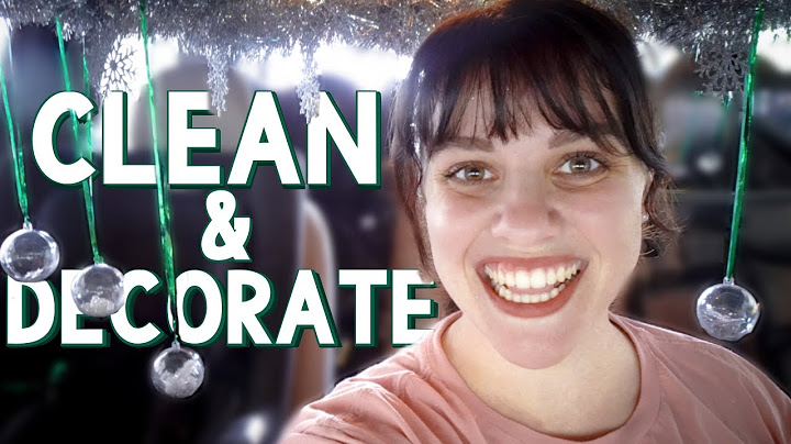 Clean and decorate my car with me CHRISTMAS edition | Decorating my car for Christmas | Vlogmas 2022