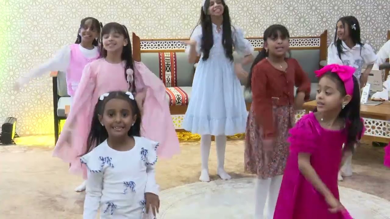 حلقة المنافسة على المسرحية واناشيد السنوية 15