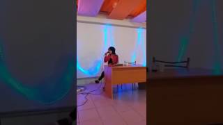 Bu Gönlümü Sana Değil Ilgıt Ilgıt Yele Verseydim.