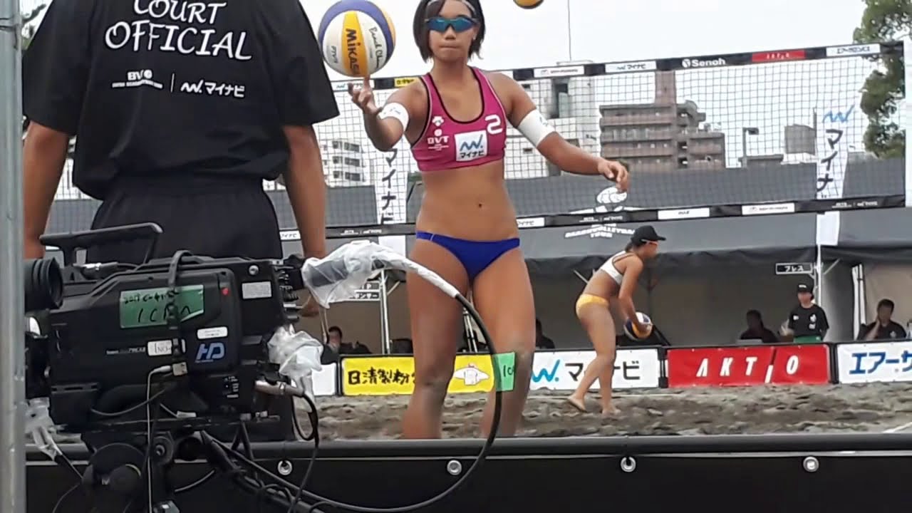 ジャパンビーチバレーツアー2019、坂口佳穂/村上礼華、試合前の練習風景