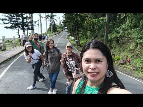 Bonding with my YT friends at Tagaytay City @aterubievlog5026 bday celeb #MomshieFe