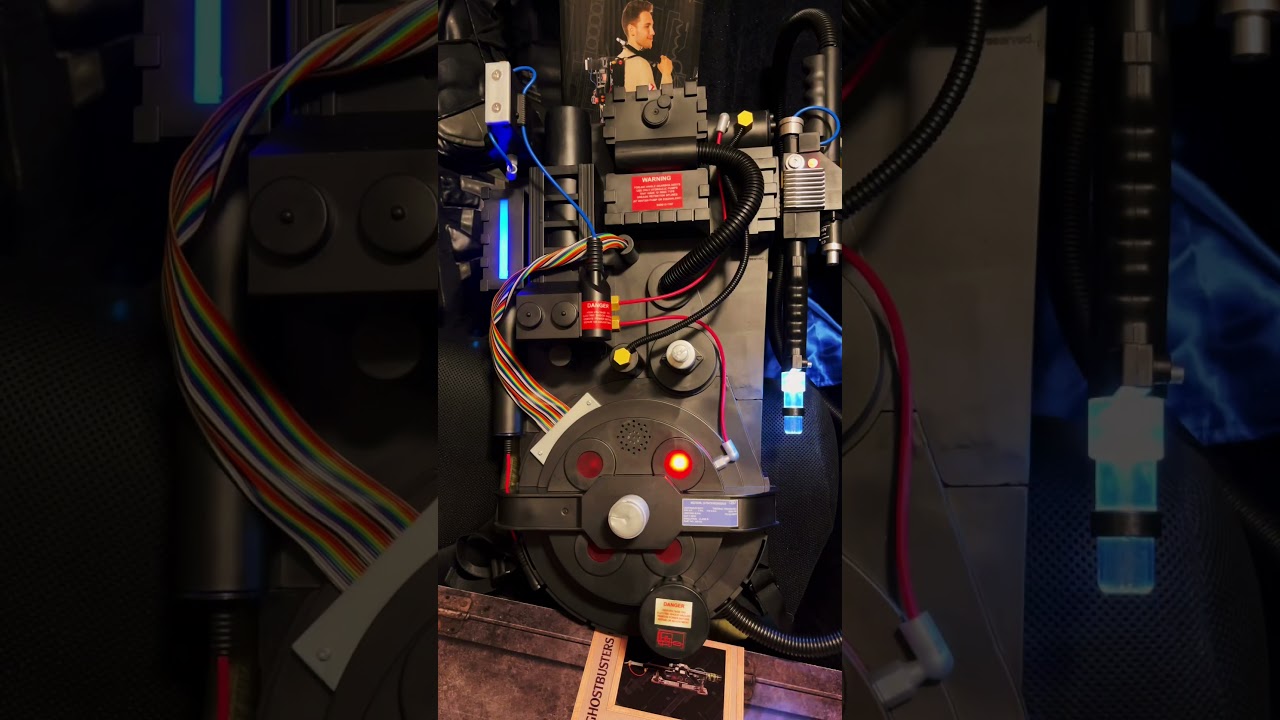 Spirit Ghostbusters Deluxe Proton Pack Demo