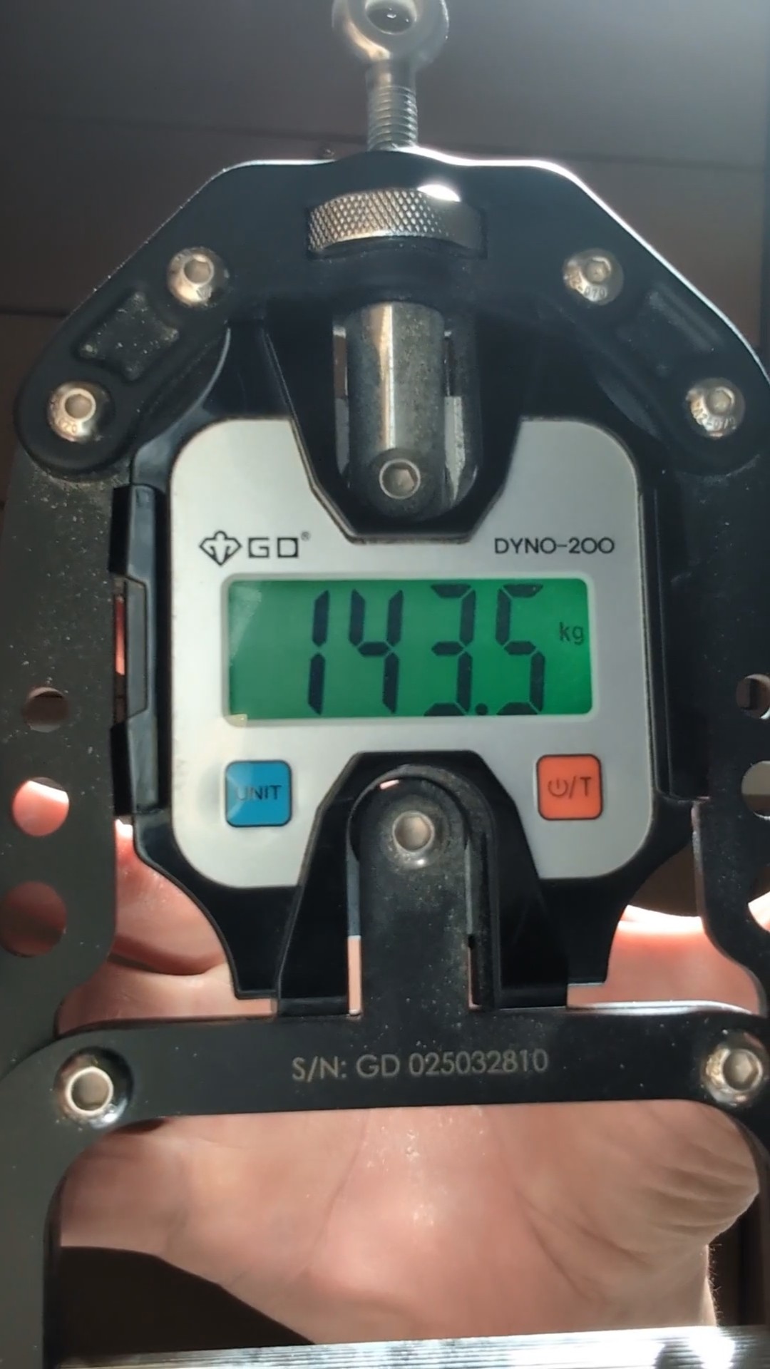 143.5kg 握力計GD DYNO-200 両手握り58歳172cm65kg - YouTube