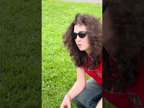 ما زلت لا أعتقد أنه يستمع 