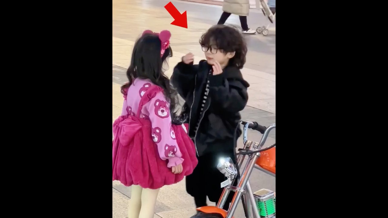 That girl started learning to ride a motorcycle on her own.#shorts