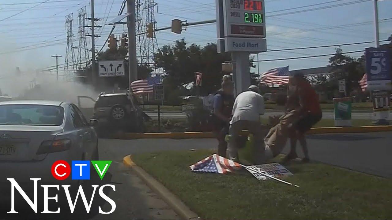 Good Samaritans pull out unconscious driver from burning car - YouTube