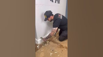 How To Remove skirting / Baseboard #diy #howto  #shorts