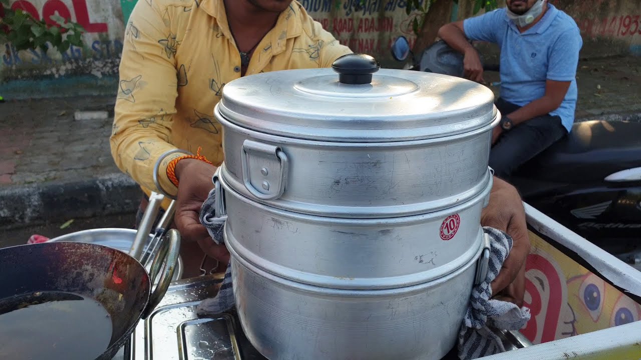 Yummy ! Momos Frankie | Hardworking guy selling delicious Frankie on Street | Street Food India | Tasty Street Food