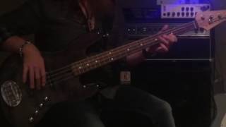 Bass riff of the week #1 (Ozzy Osbourne - Perry Mason)