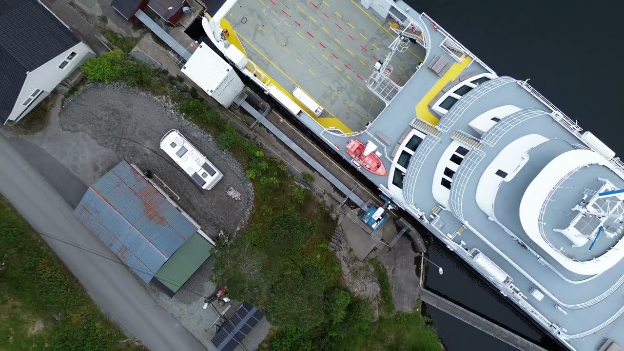 5 Breathtaking Moments Caught on Camera on Norway's West Coast Ferries