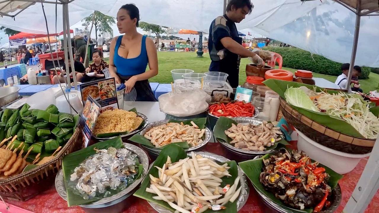 FANTASTIC! Cambodian Street Food Tour! Phnom Penh City - Cambodia Food Market Collection 2025