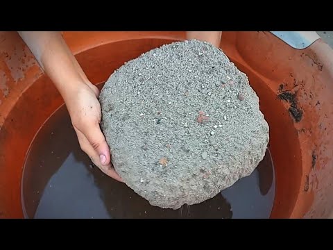 Sandy Stuff Yummy sandy texture crumbling in water tub 💝 - YouTube