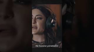 Şanişer & Melek Mosso - Kendimi Vurdum (Lyric Video) #shorts #hitlyrics34 #şanışer #melekmosso Resimi