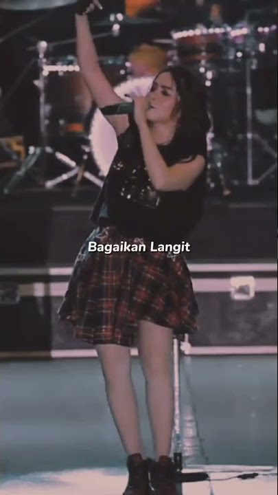 Bagaikan Langit Di Sore Hari - Momo Geisha Live | Lirik #shorts #momogeisha #bagaikanlangit