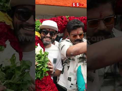 ಲಾಫಿಂಗ್ ಬುದ್ಧನೋಡಿ ಕುಷಿ ಇಂದ ದಿಗಂತ್ ಗೆ ಪ್ರಮೋದ್ ಶೆಟ್ಟಿ ಗೆ ಸನ್ಮಾನ ಮಾಡಿದ ಫ್ಯಾನ್ಸ್| SStv ಲಾಫಿಂಗ್ ಬುದ್ಧನೋಡಿ ಕುಷಿ ಇಂದ ದಿಗಂತ್ ಗೆ ಪ್ರಮೋದ್ ಶೆಟ್ಟಿ ಗೆ ಸನ್ಮಾನ ಮಾಡಿದ ಫ್ಯಾನ್ಸ್| SStv