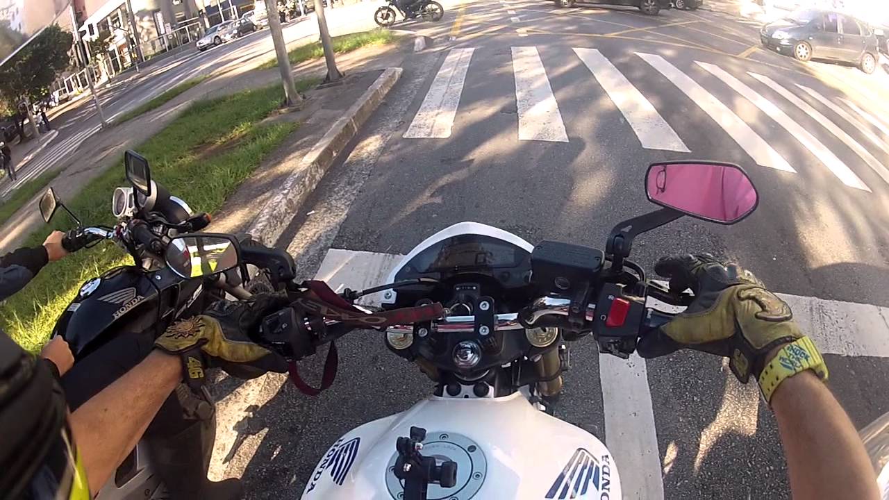 HORNET BRANCA KLE61 GO-PRO NO CAPACETE VISÃO DO PILOTO