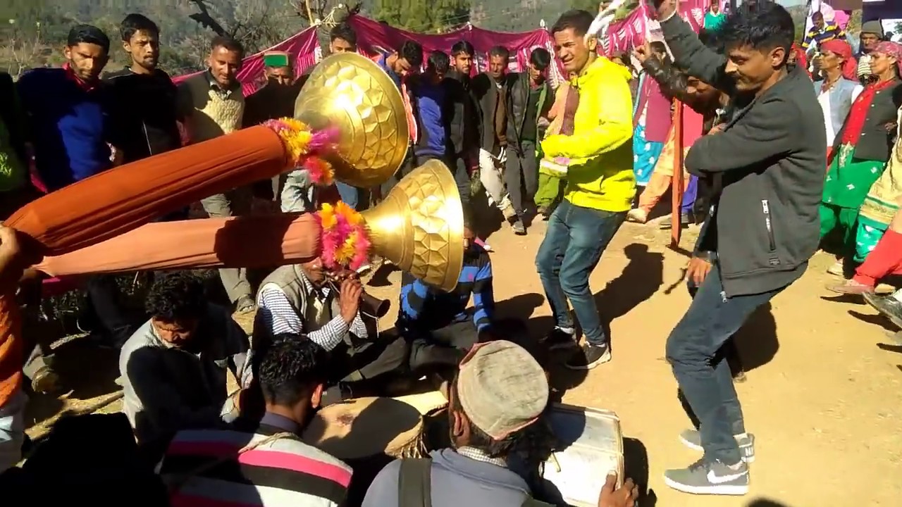 Himachali Nati at Wedding - Karsog, Himachal - YouTube