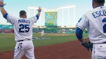 ALCS Gm2: Royals rally for five after bloop falls in