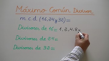 Calcula el máximo común divisor de 3 números