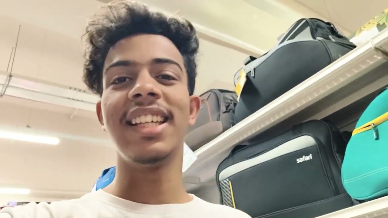 Dadi aah gayi guy's sadhi me se 