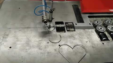 2d wire bending machine process Heart-shaped