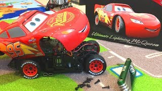 Cars 3 Toys - WHAT'S INSIDE $300 Sphero Ultimate Lightning McQueen? Cars 3 Road to the Races Part 2