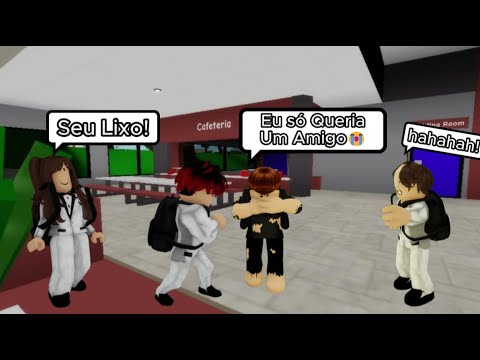 O Menino Que Sofria Bullying [Feito Por NiveaRebeca]