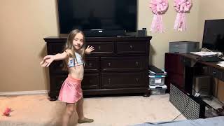 7 year old adorable dance to ‘Super Turkey’. #twinlife2018 #dance 