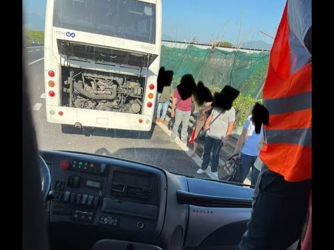 Guasti continui sui bus Air per Napoli,protestano i pendolari:“Fermi in autostrada rischiamo la vita