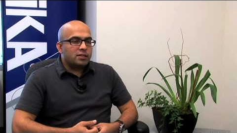 Can you give an example of a graph in financial services?