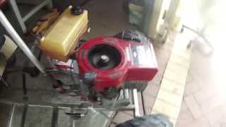 Briggs and Stratton Model 28, Racing Mower Blows Up/Explodes