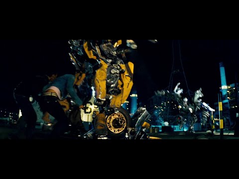Transformers 2007 - Bumblebee vs Barricade Fight