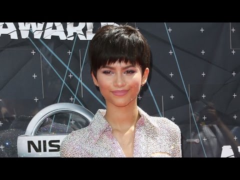 Zendaya Fires Back At Short Hair Haters After Bet Awards Youtube