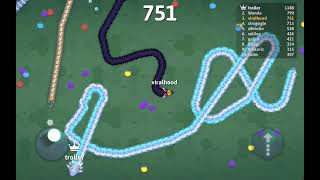 slither.io trapped