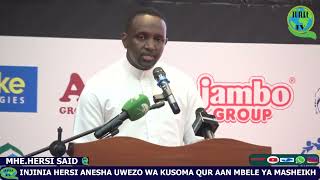 INJINIA HERSI SAIDI AKISOMA QUR AAN TUKUFU MBELE YA MASHEIKH WAKUBWA