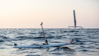 Behind the scenes. Maxi Edmond de Rothschild and kite foils