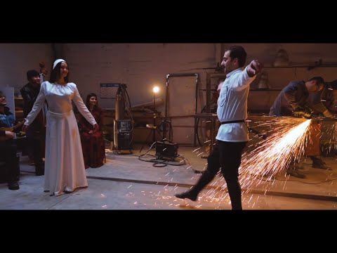 A short film by KAVKAZZ - Dililme (დილილმე) - Patara bichi damekarga (პატარა ბიჭი დამეკარგა)