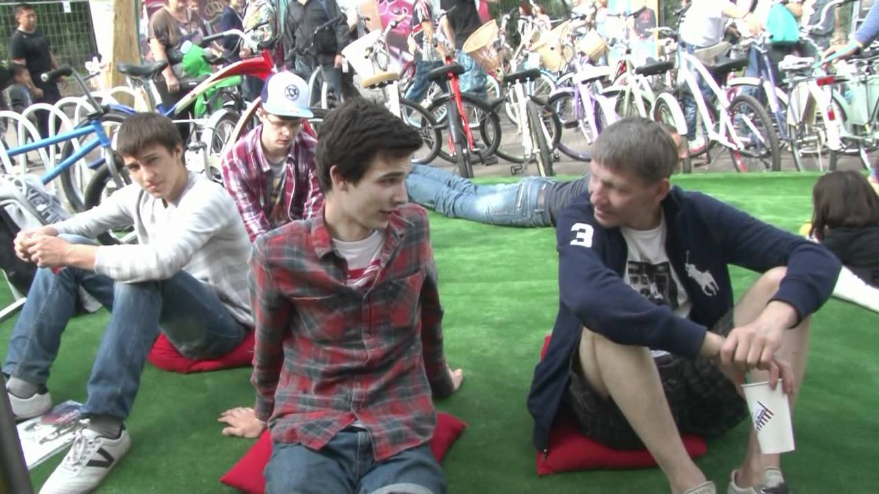 Faces and Laces 2012 для Le coq sportif выставка