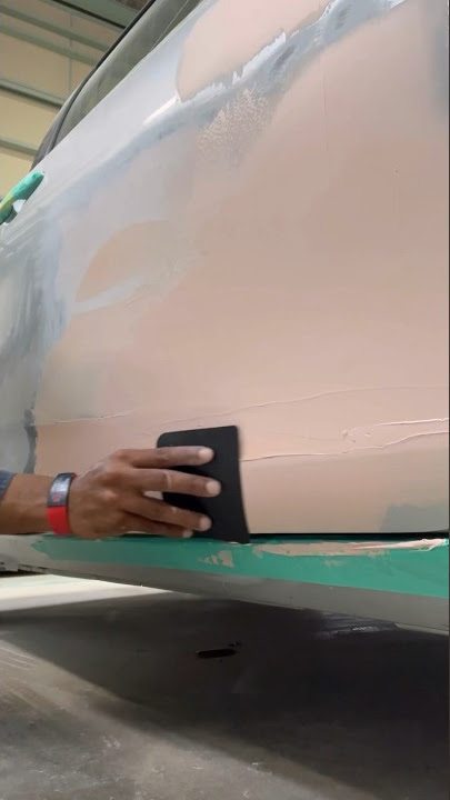 Smooth Body Filler On Curves #autobodyrepair #autobodywork #autobodypaint