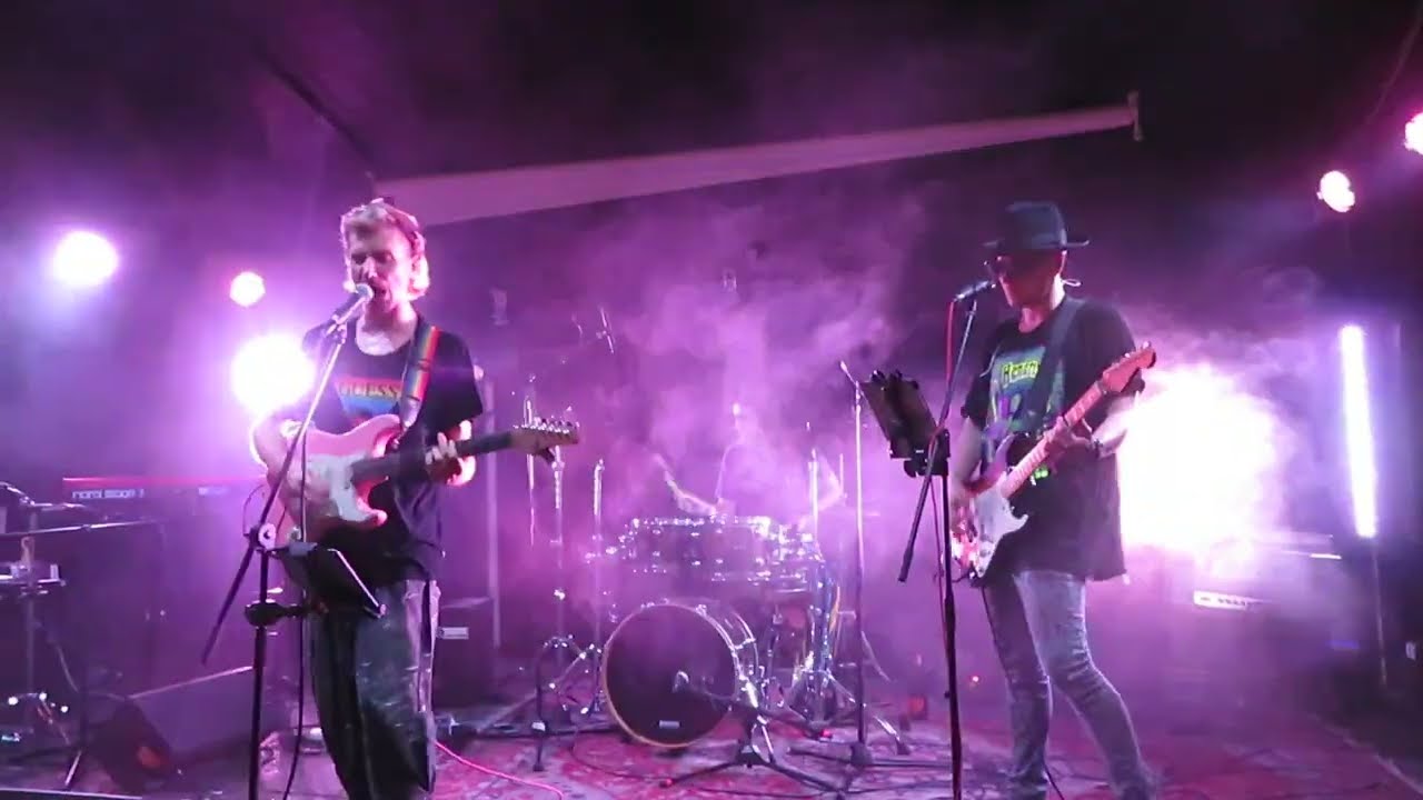 Day Tripper - Erik Šulc, Miloš Bulík, Mattia Müller, Mike Berry