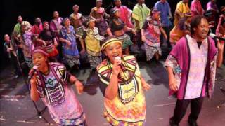 Soweto Gospel Choir - Thina Simnqobile chords