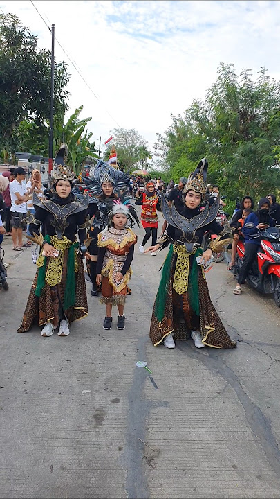 carnival mascot kalimulyo #shake #dance #mascot #dj #soundhoreg