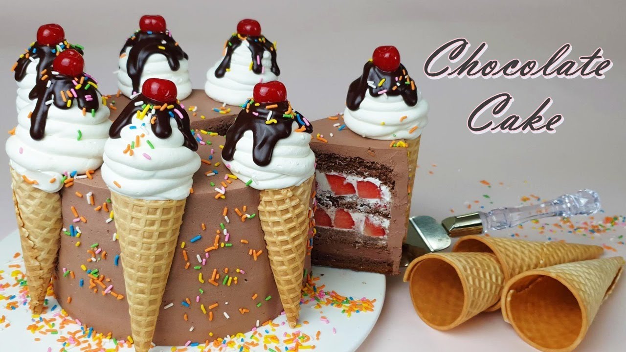 Как приготовить удивительный клубничный шоколадный торт / Рецепт / Торт с мороженым