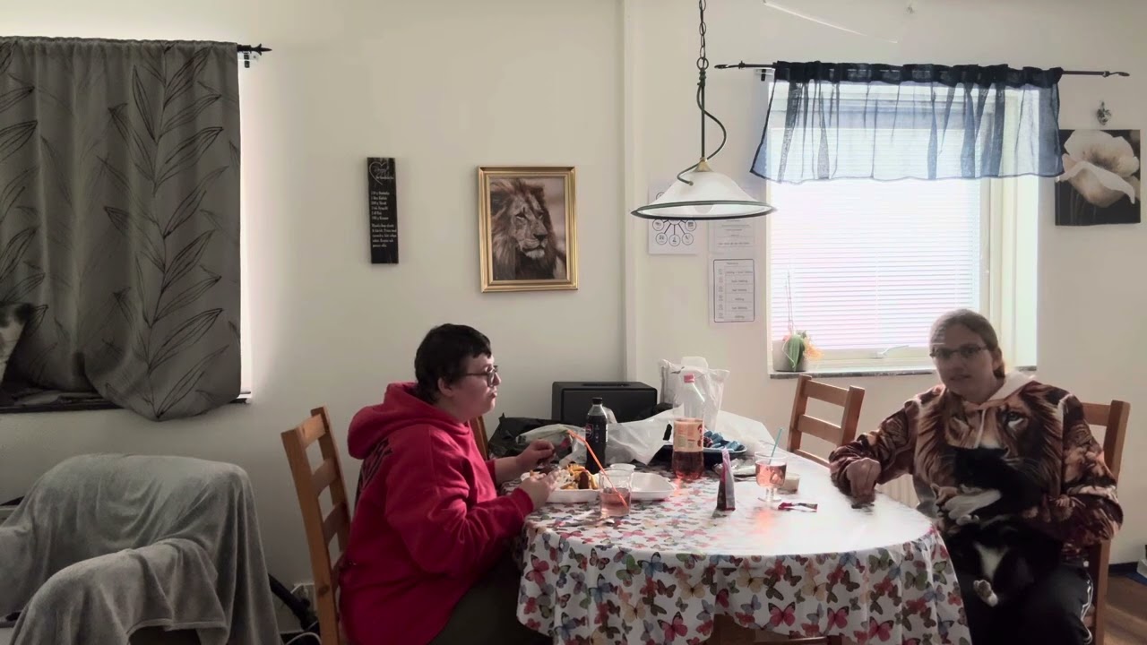 myskväll med mig och Joanna och Sotis onsdag den 30/4-2025