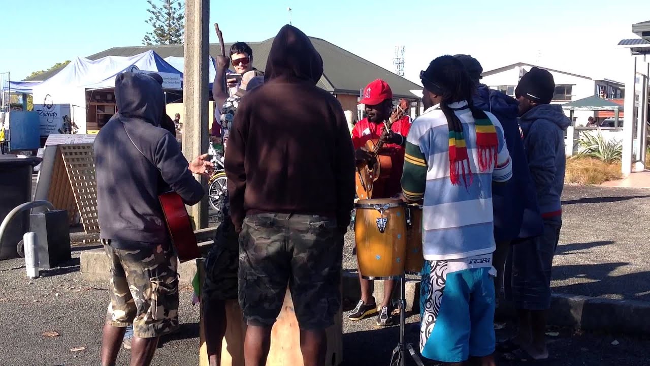Vanuatu String Band version 2 new boys playing at the Motueka